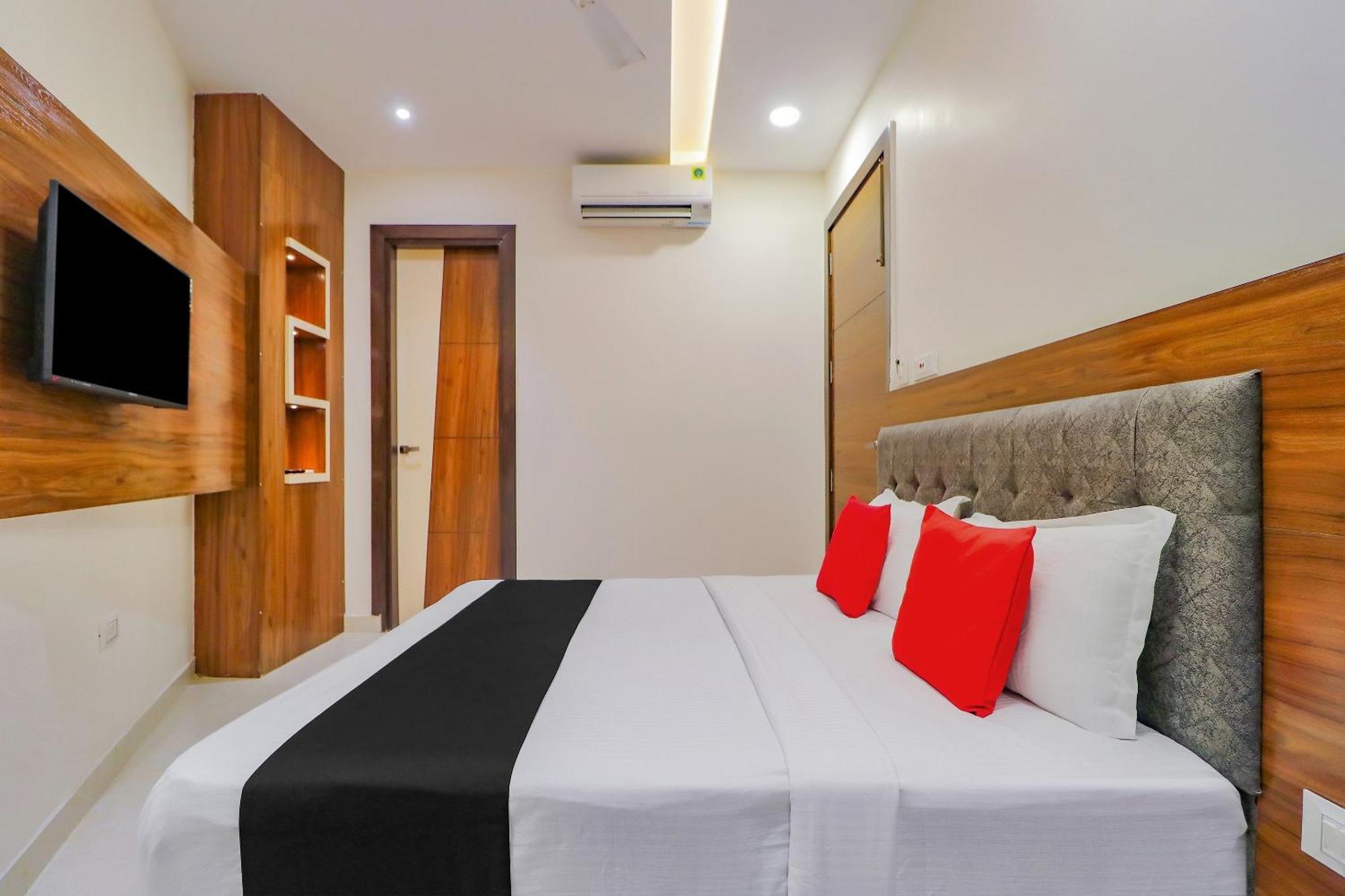 Capital O Western Galaxy Amritsar Exterior photo