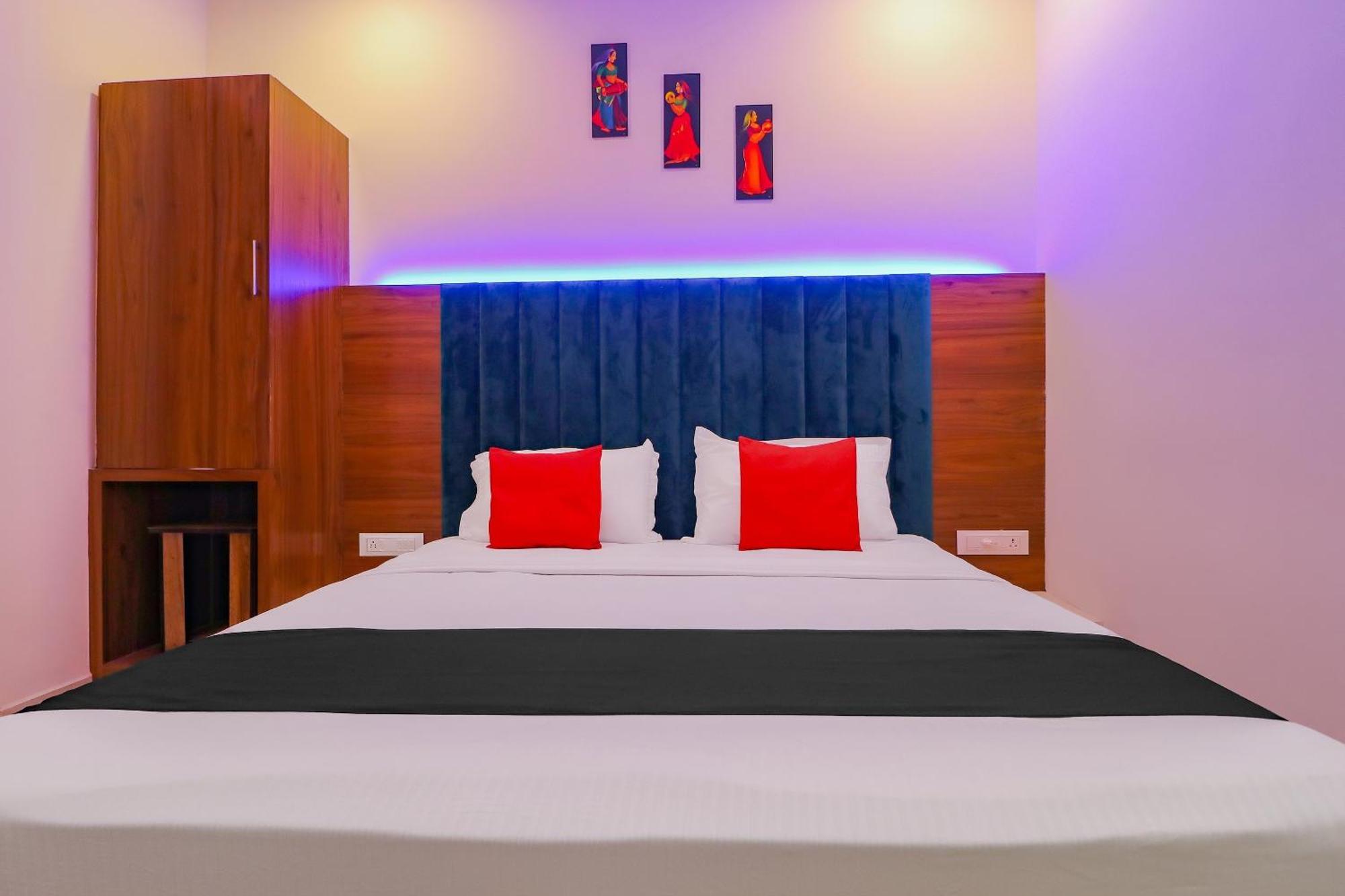 Capital O Western Galaxy Amritsar Exterior photo